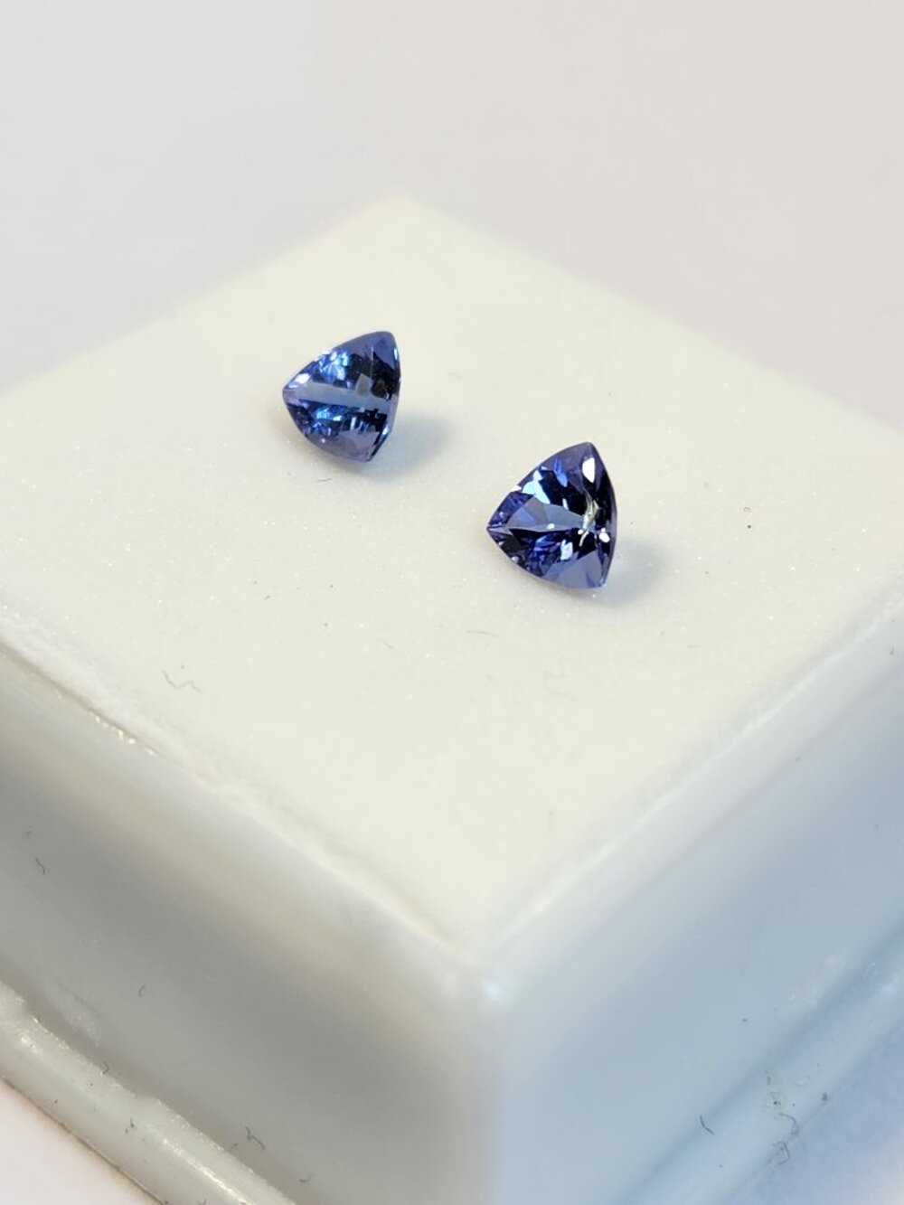 Vintage Natural Blue Kutamani Tanzanite 0.84 CTW 5mm Trillion Loose Gem Pair